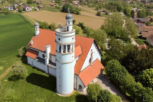 Plečnikova cerkev